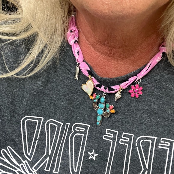 Bandana Pink and Turquoise Charm Necklace Costal cowgirl Western Style - Picture 2 of 8